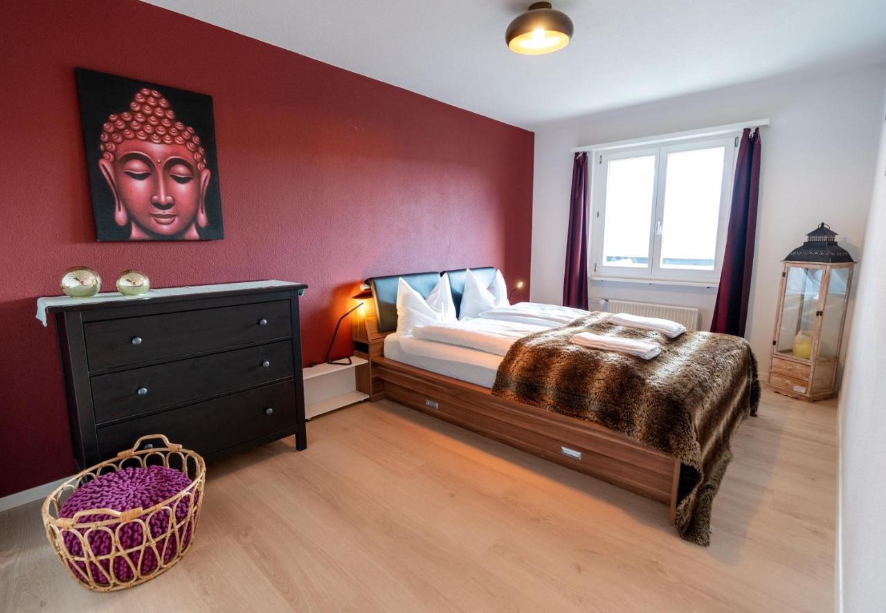 -Panorama-Bergblick- Dampfbad-Dusche Und Aussenbett Apartment ฟลิมส์ ภายนอก รูปภาพ